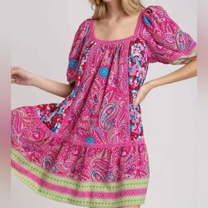 Umgee NWT Size Large Lace Trim Mixed Print Dress